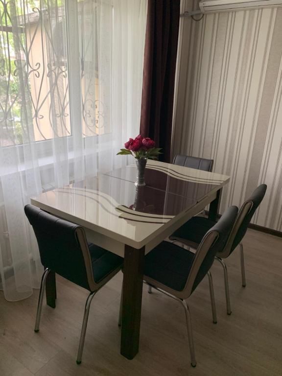 Апартаменты Luxury new flat: 3 bedrooms, 5 min to the center Мариуполь